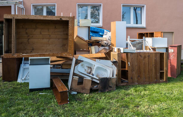 Best Construction Debris Removal  in Douglas, MI